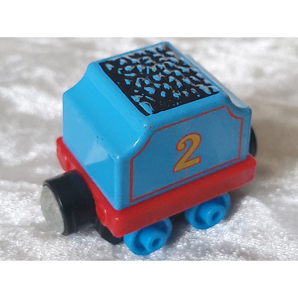 Lot of 9 Thomas & Friends Diecast Round Magnet Train Lot Gordon Douglas Tenders - Picture 16 of 16